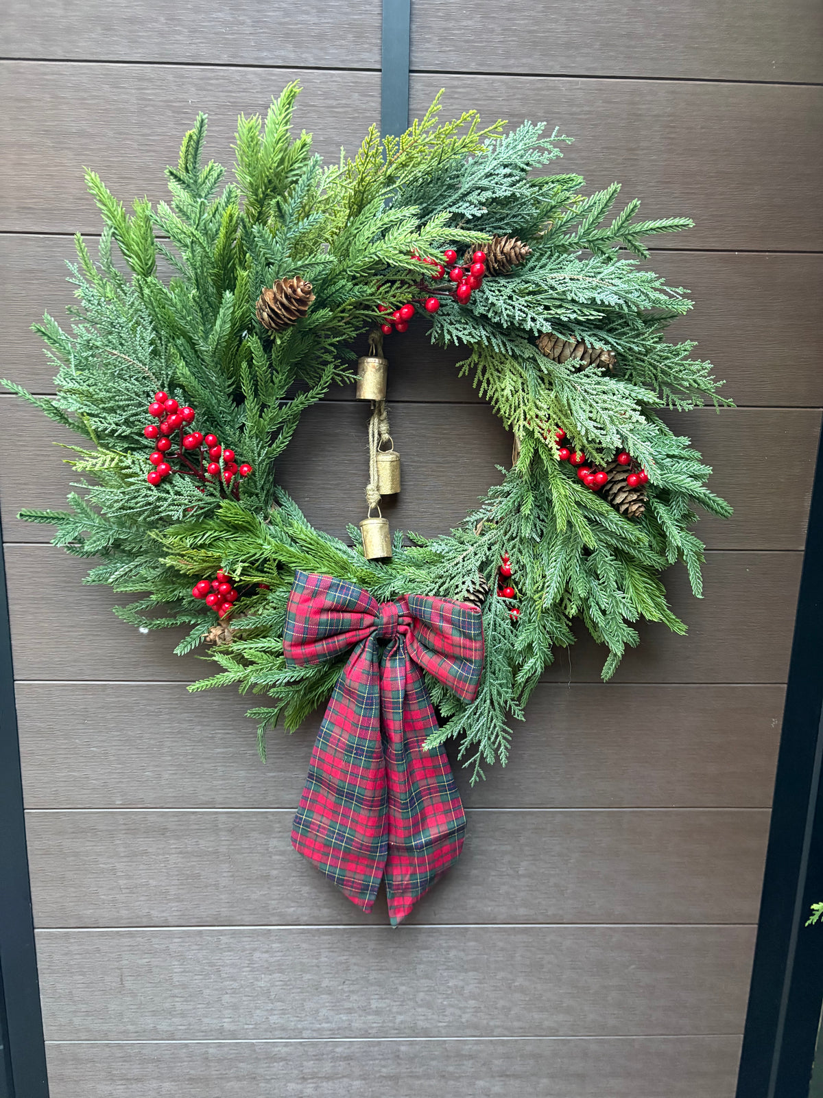 Couronne hivernale de 25 pouces – Décoration rustique chic pour porte d’entrée