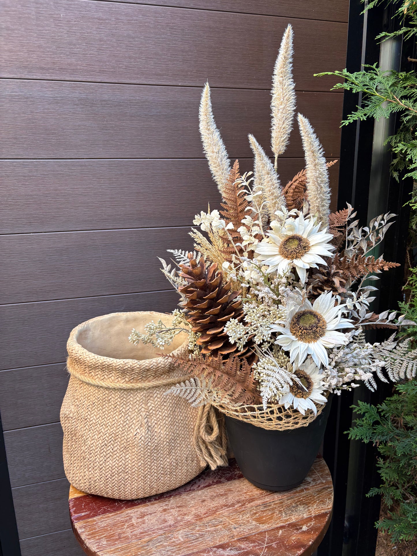 Large Autumn Arrangement – White Sunflowers and Jute-Effect Pot