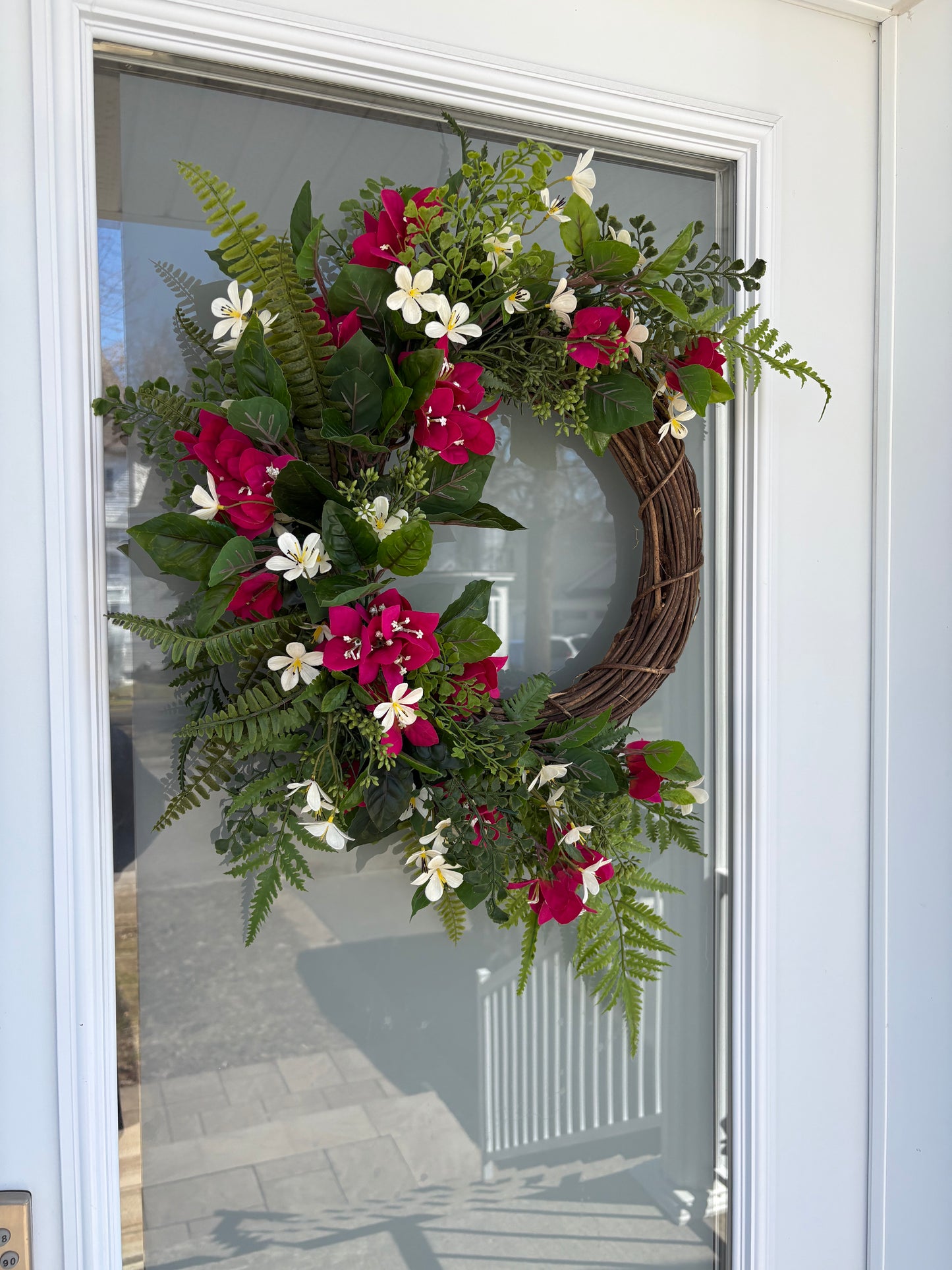 Couronne printemps bougainvillier framboise porte d’entrée