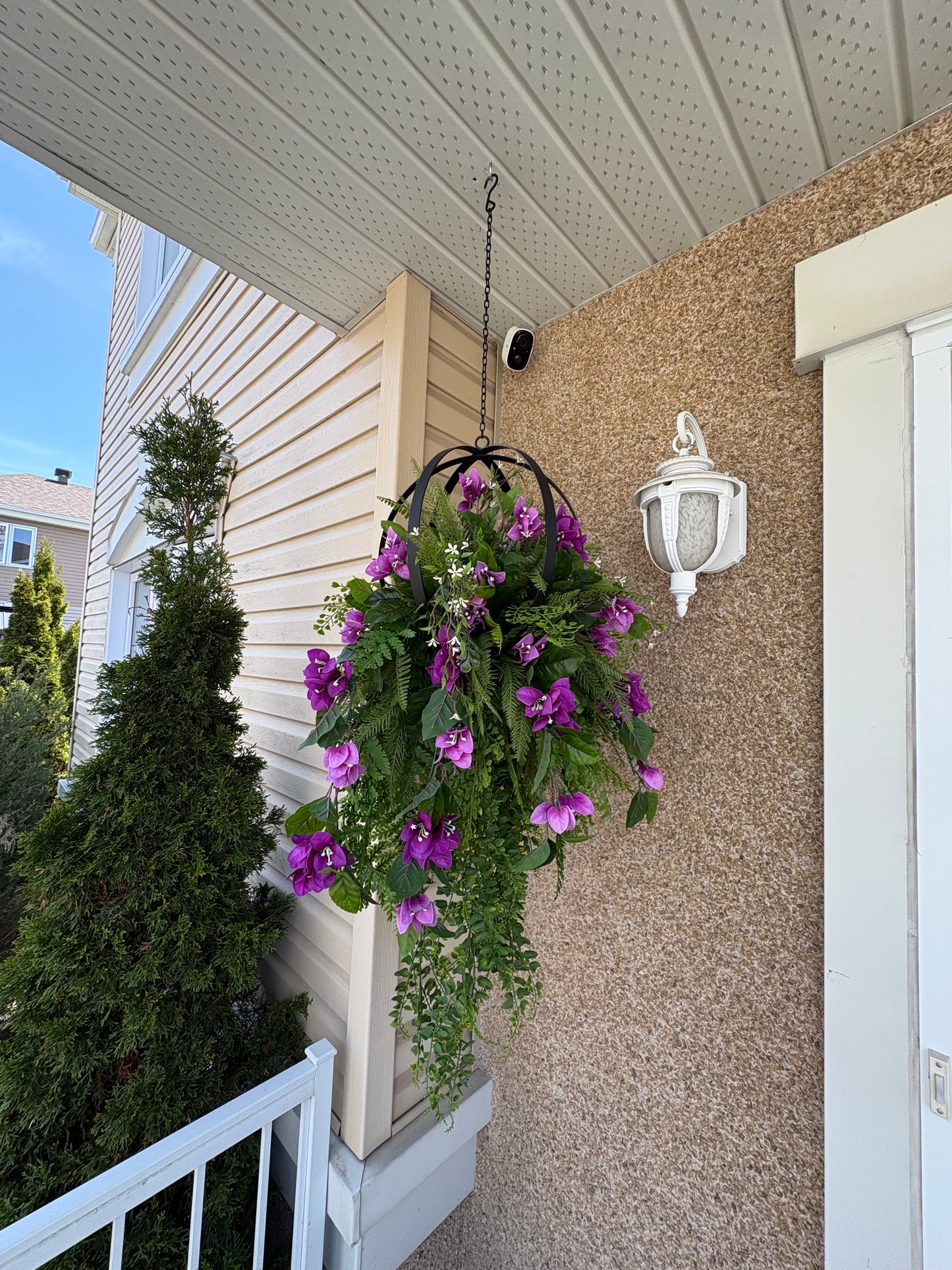 Arrangement suspendu rustique chic – Bougainvillier mauve | Collection Béatrice