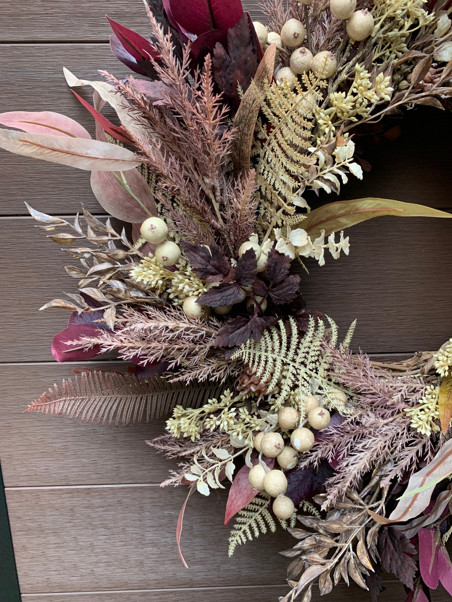 Couronne automnale bordeaux et beige