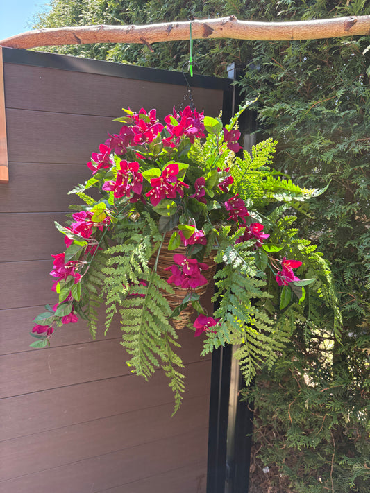 Panier suspendu conique en osier UV | Bougainvillier prune rustique chic