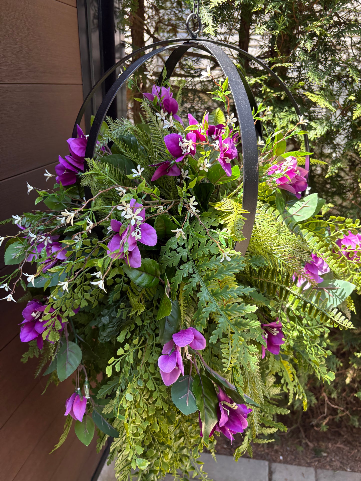 Arrangement suspendu rustique chic – Bougainvillier mauve | Collection Béatrice