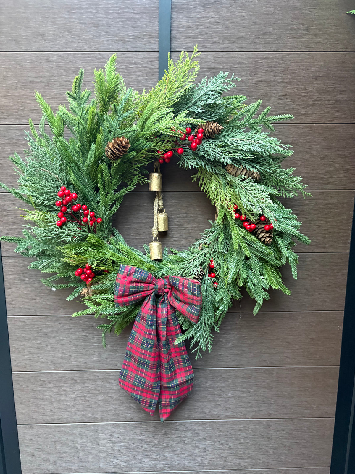 Couronne hivernale de 25 pouces – Décoration rustique chic pour porte d’entrée