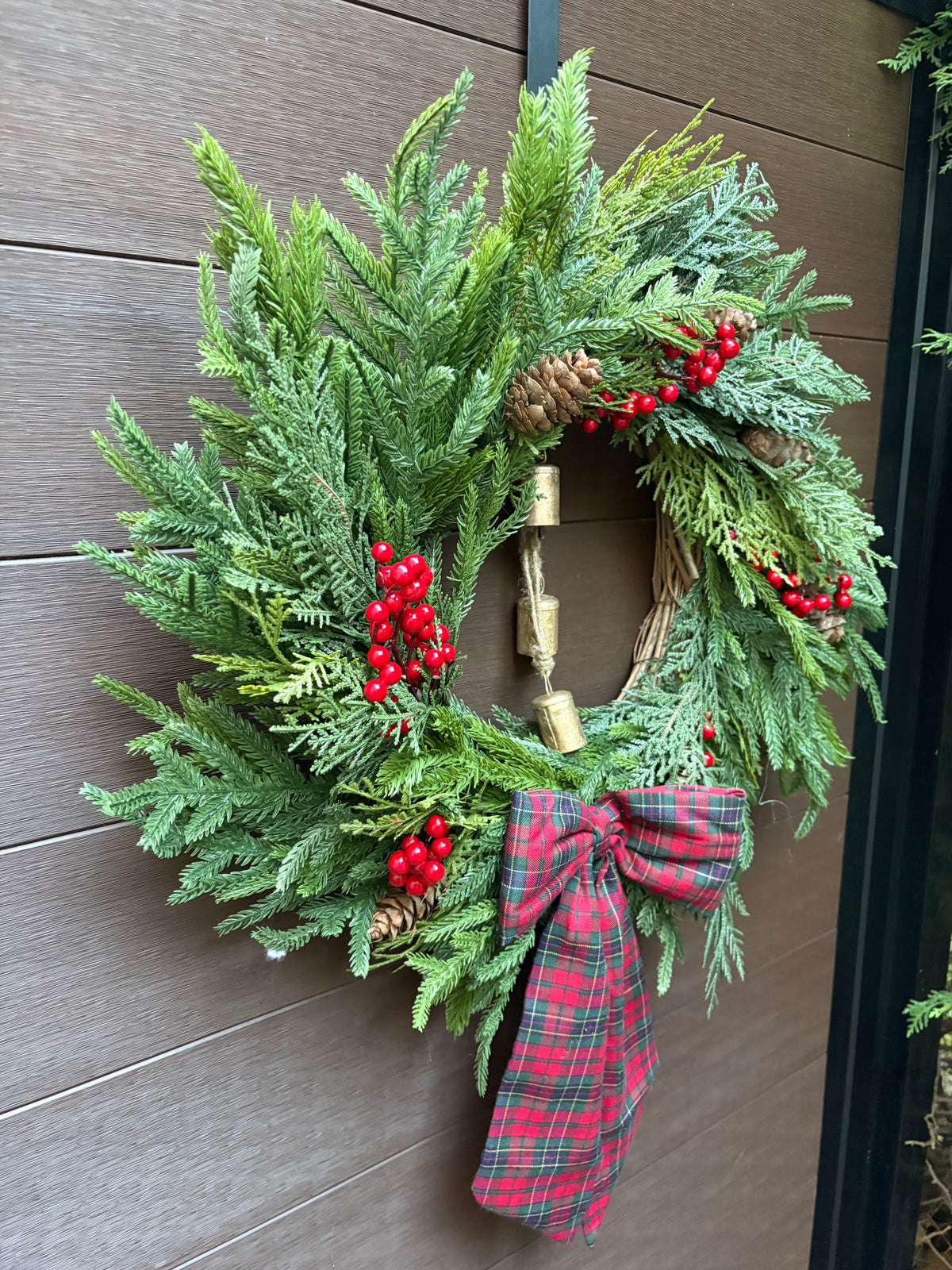 Couronne hivernale de 25 pouces – Décoration rustique chic pour porte d’entrée