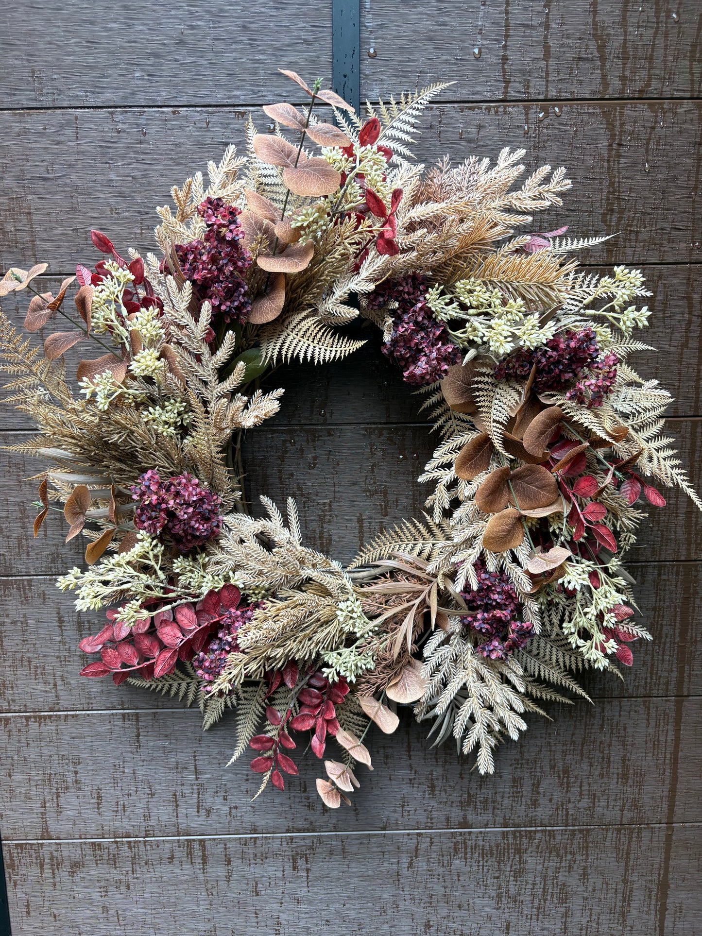 Couronne d’automne bourgogne et beige 26 pouces – Style rustique chic
