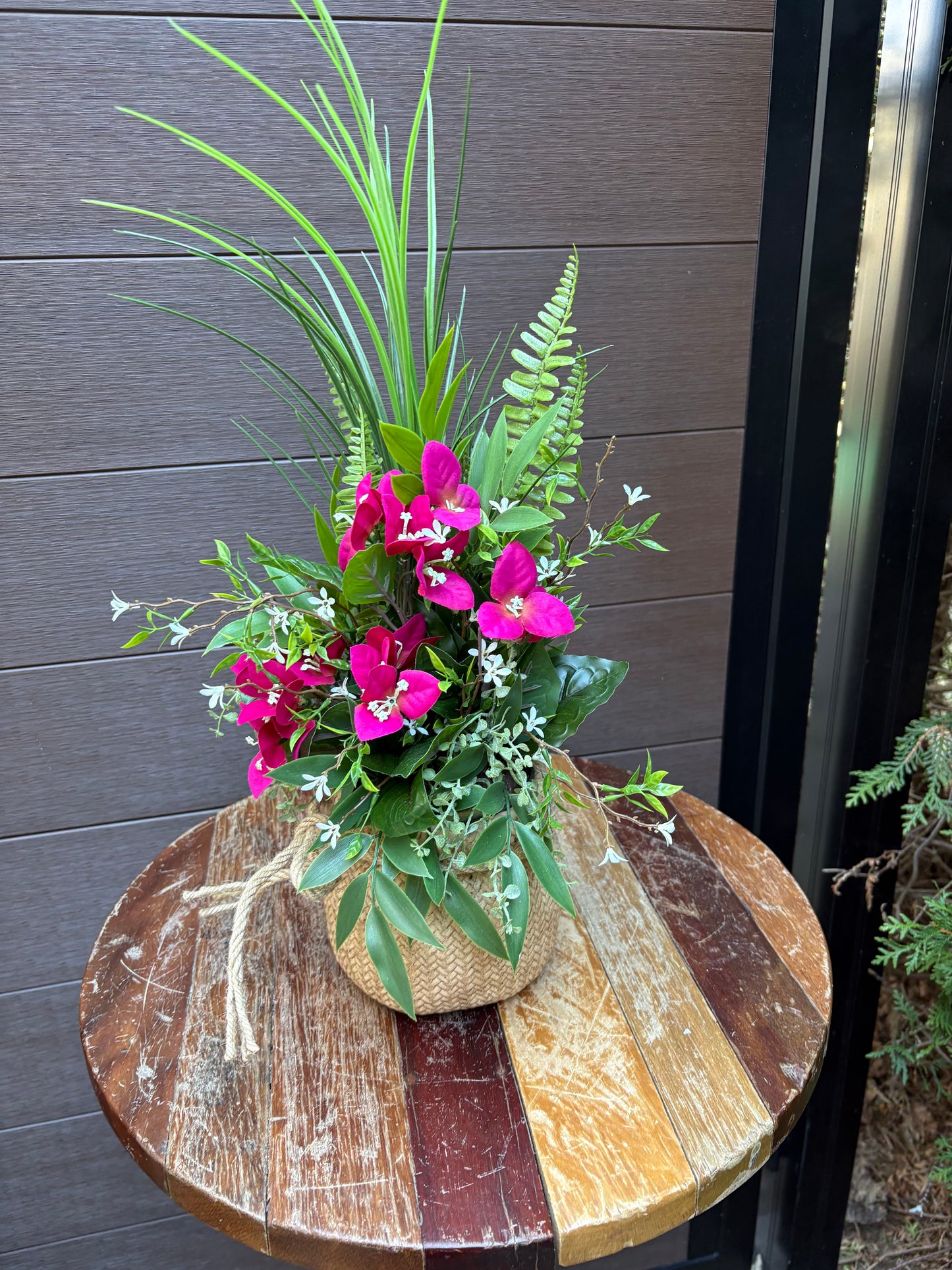 Arrangement bougainvillier framboise en pot