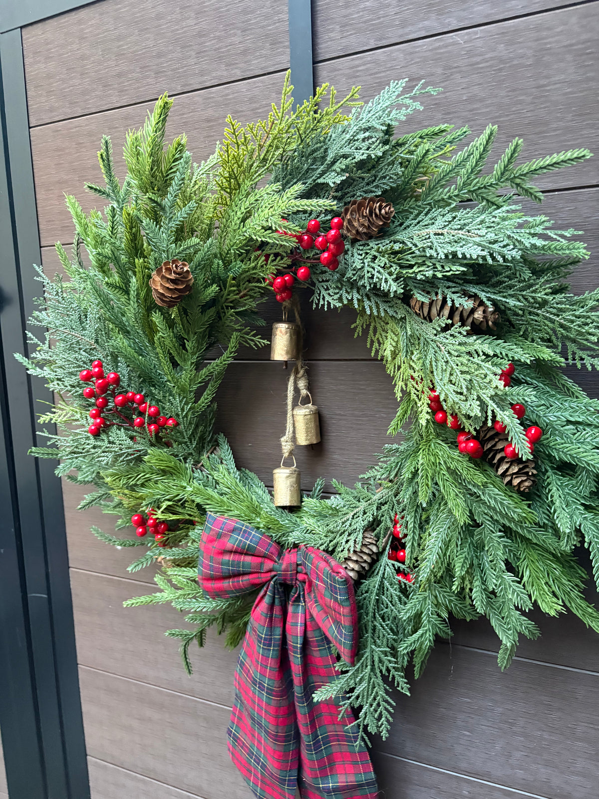 Couronne hivernale de 25 pouces – Décoration rustique chic pour porte d’entrée