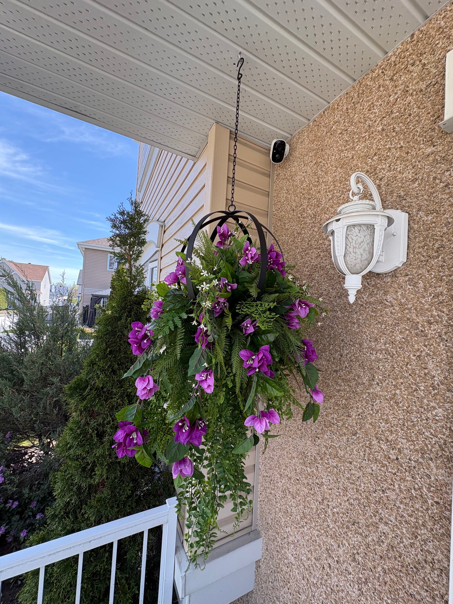 Arrangement suspendu rustique chic – Bougainvillier mauve | Collection Béatrice