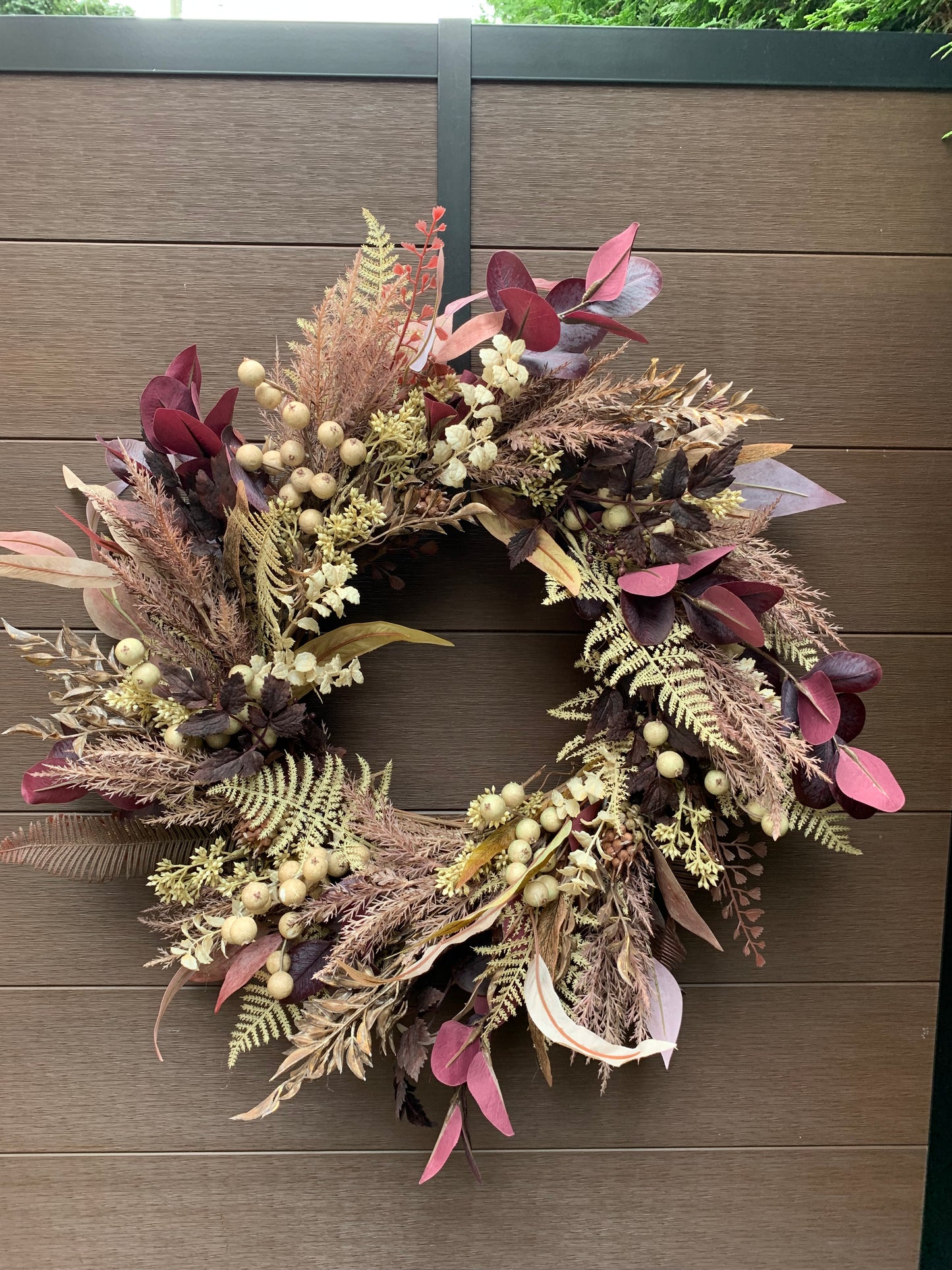 Couronne automnale bordeaux et beige