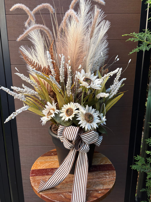 Rustic chic autumn arrangement – White sunflowers and pampas