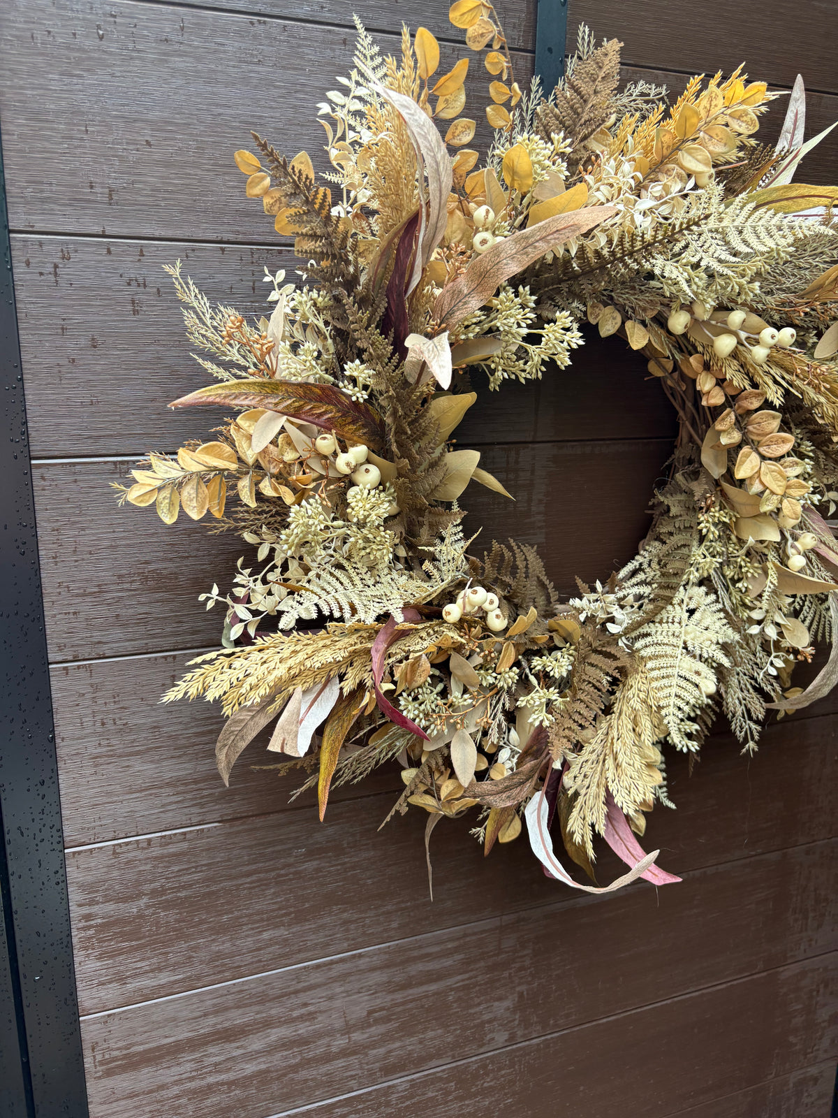Couronne d’automne rustique chic aux feuillages naturels