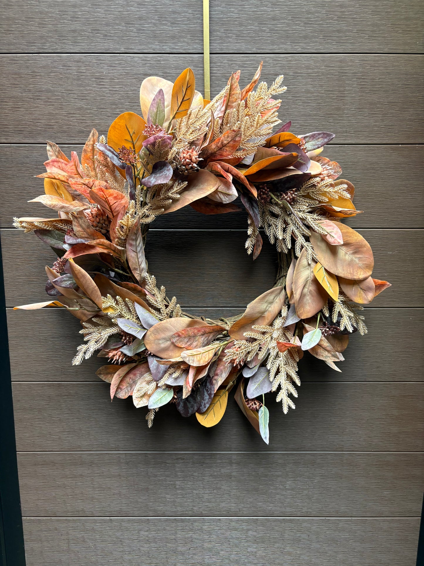 Couronne d’automne 26 po | Magnolia, eucalyptus et croton