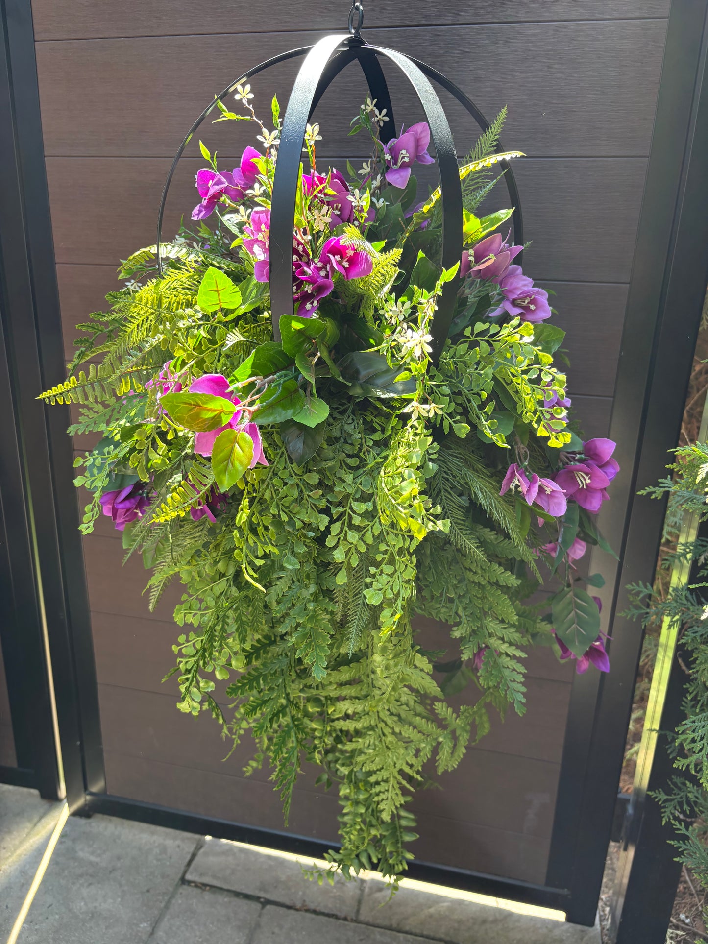 Arrangement suspendu rustique chic – Bougainvillier mauve | Collection Béatrice