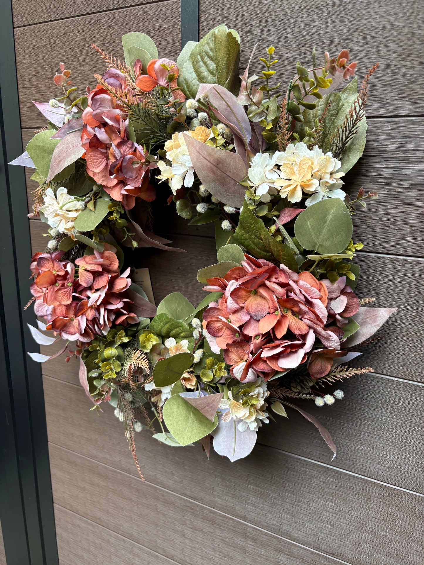 Couronne florale d’automne rose et corail faite à la main