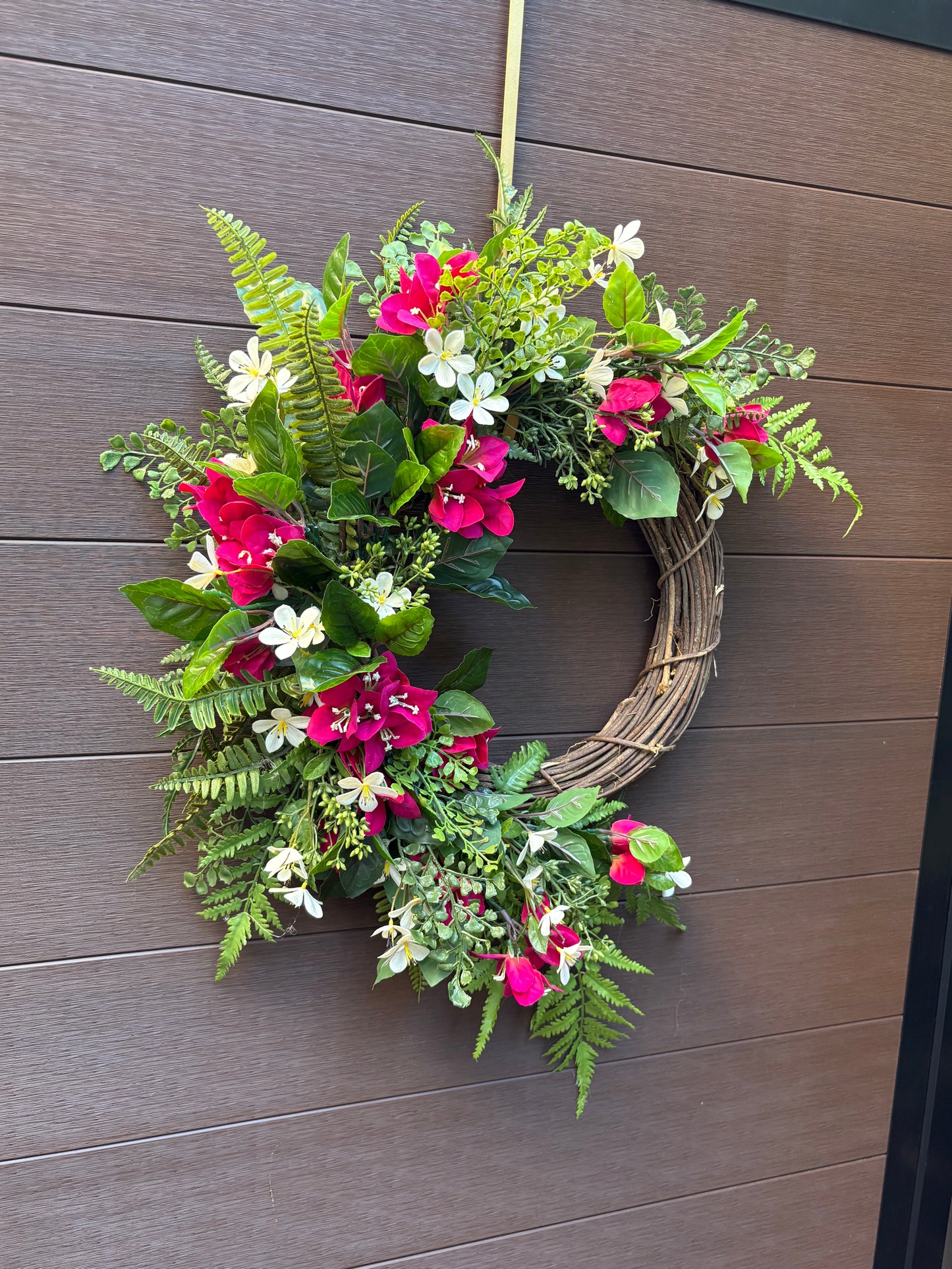Couronne printemps bougainvillier framboise porte d’entrée