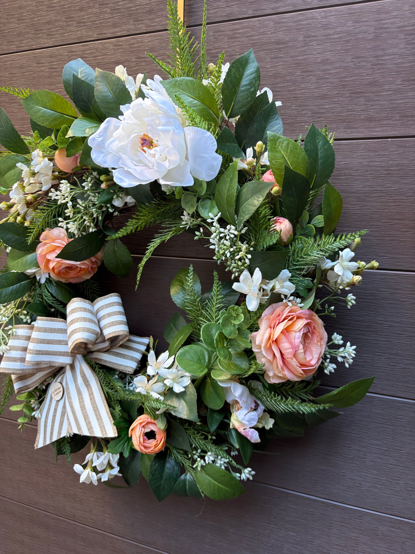 Couronne florale pêche et blanc avec nœud – style romantique chic