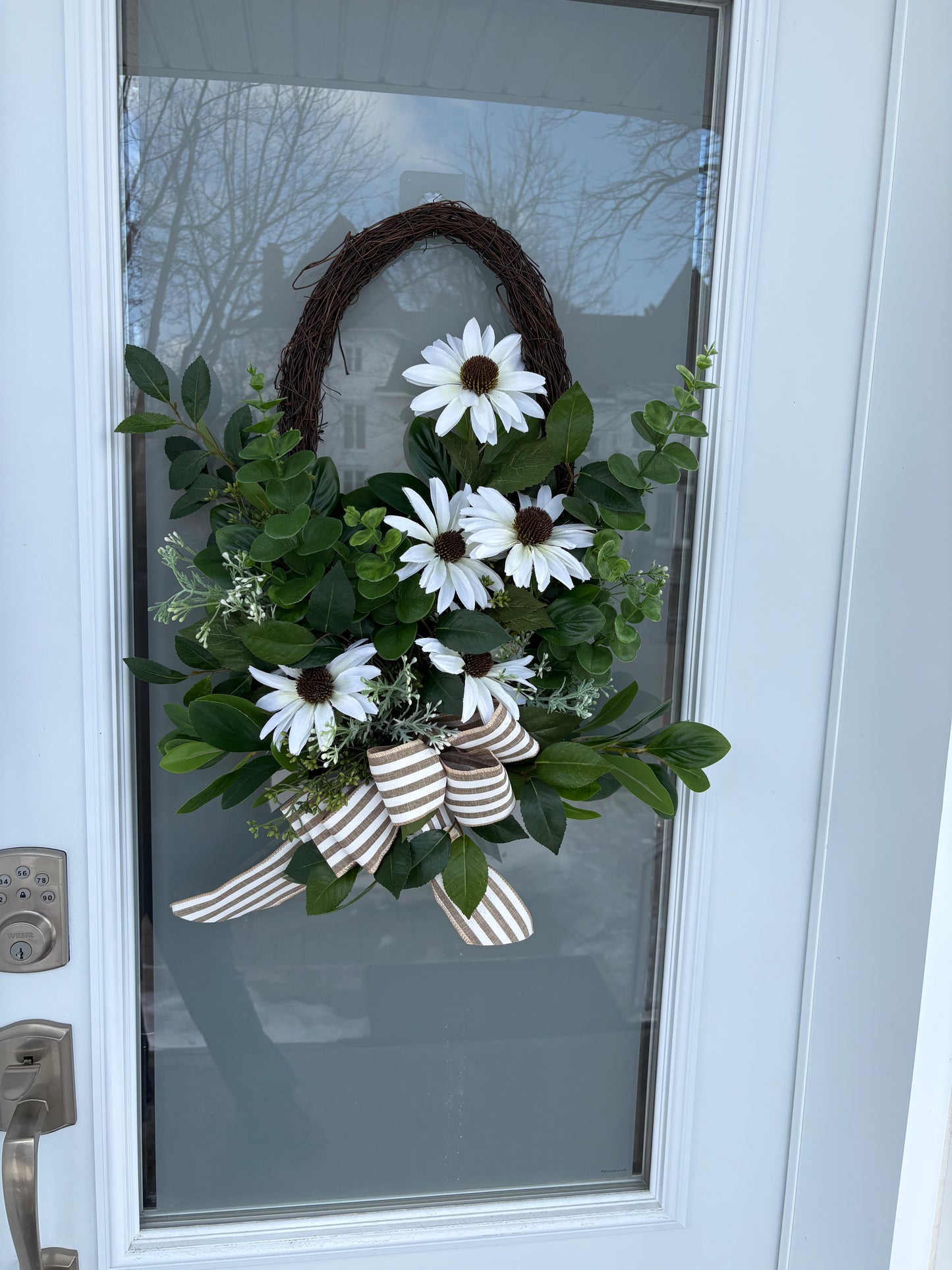 Rustic white rudbeckia wreath