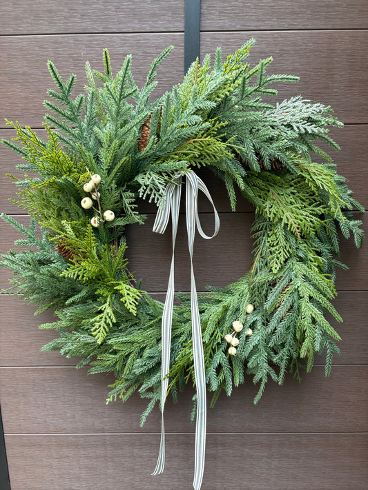 Couronne de Noël en verdure – Style naturel rustique chic