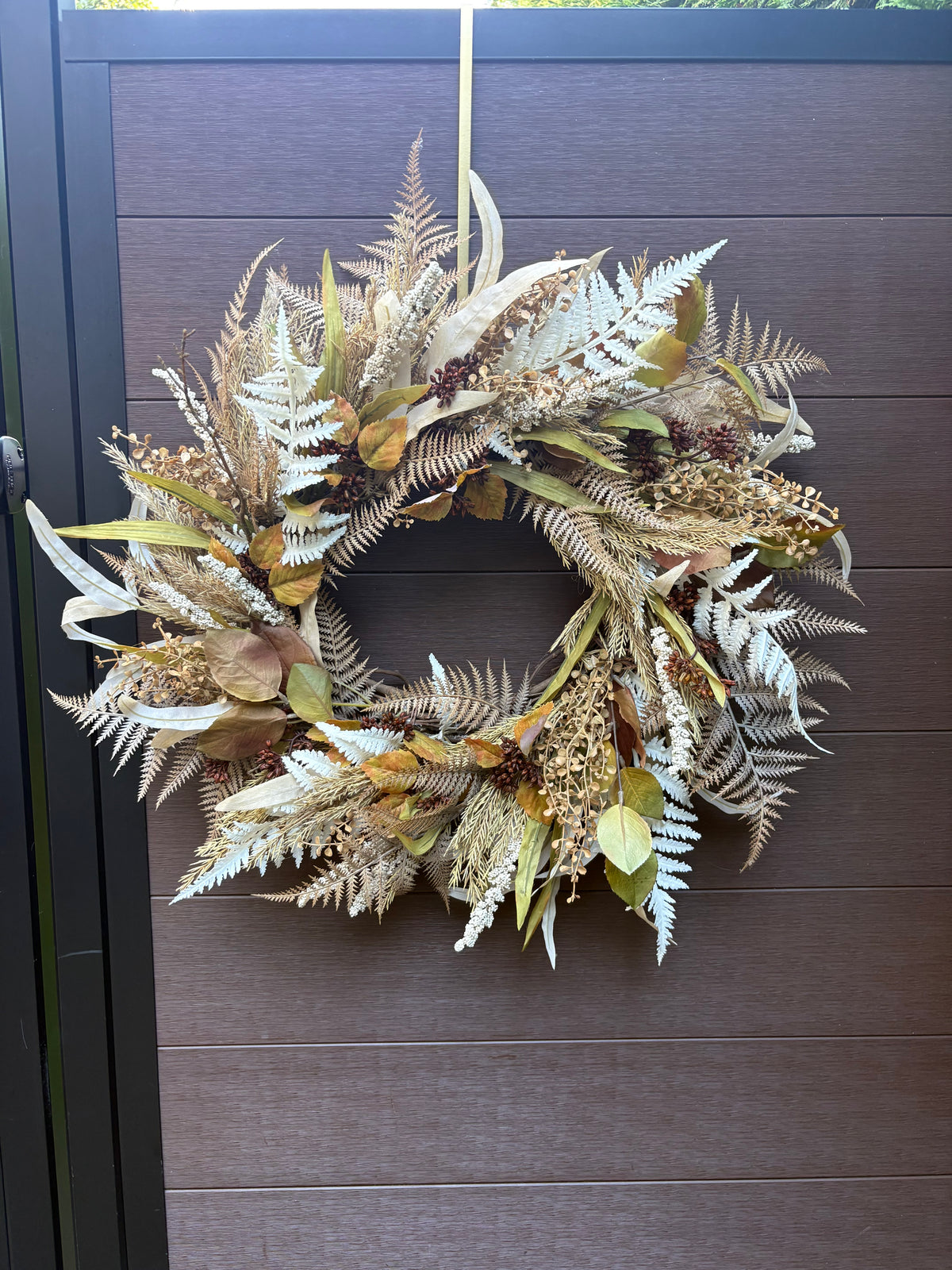 Couronne d’automne rustique chic 24 po – tons crème et terre