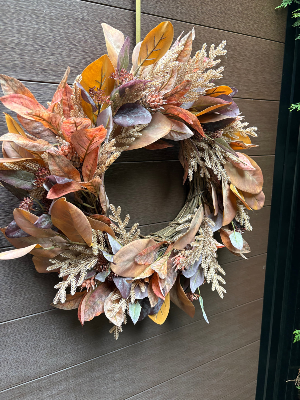 Couronne d’automne 26 po | Magnolia, eucalyptus et croton