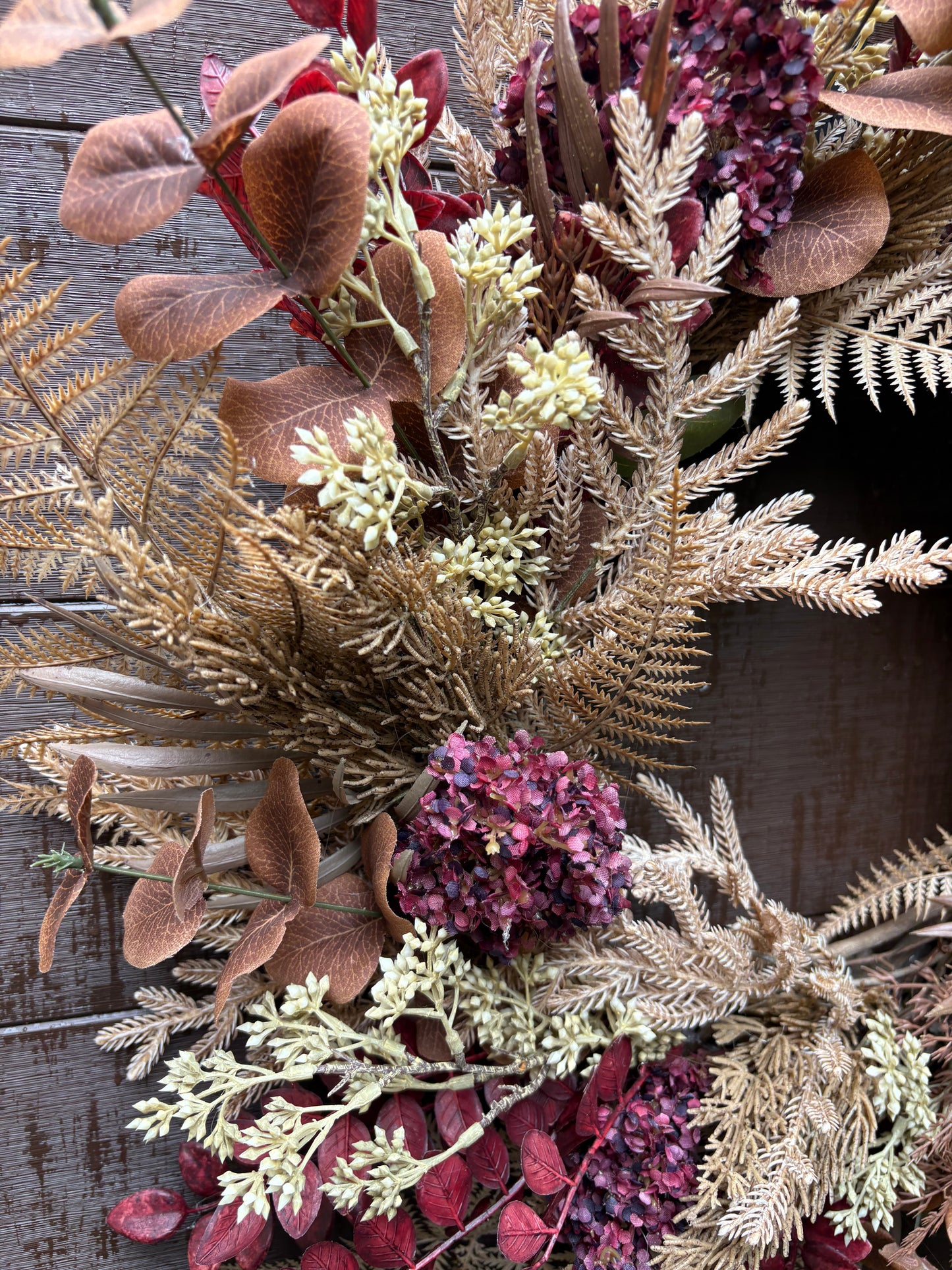 Couronne d’automne bourgogne et beige 26 pouces – Style rustique chic