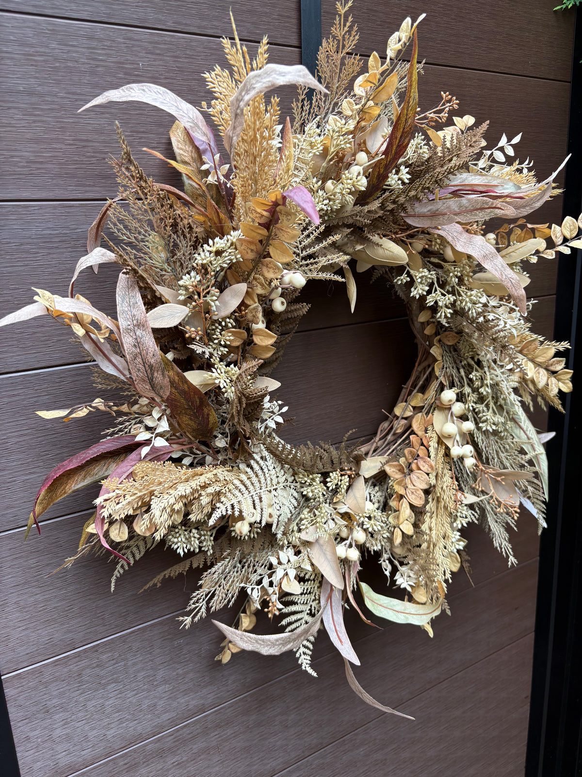Couronne d’automne rustique chic aux feuillages naturels