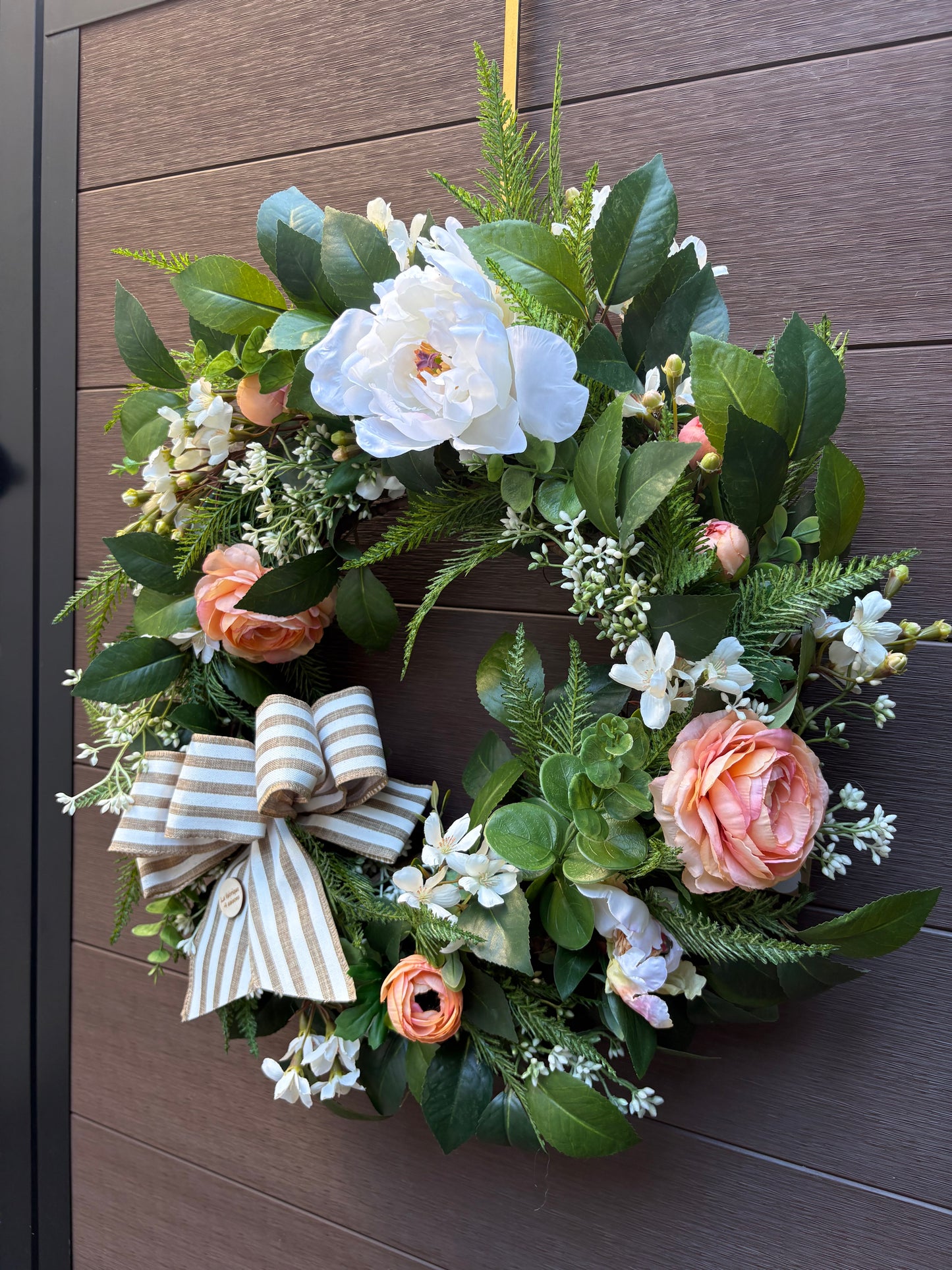 Couronne florale pêche et blanc avec nœud – style romantique chic