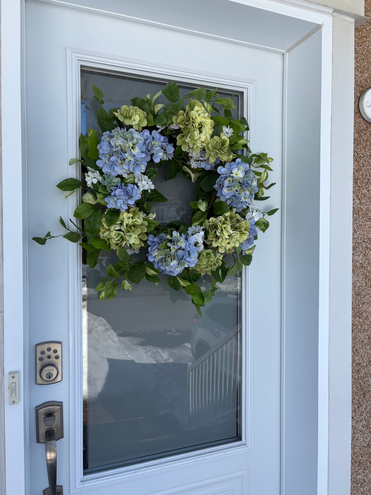 Couronne hydrangea bleu et vert – feuillage naturel élégant
