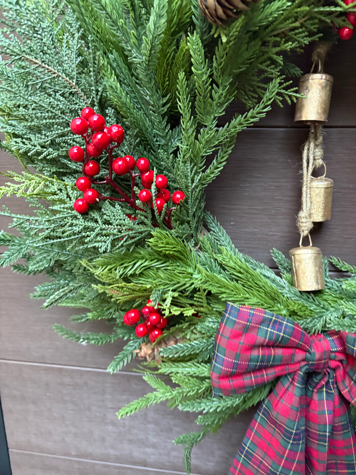 Couronne hivernale de 25 pouces – Décoration rustique chic pour porte d’entrée