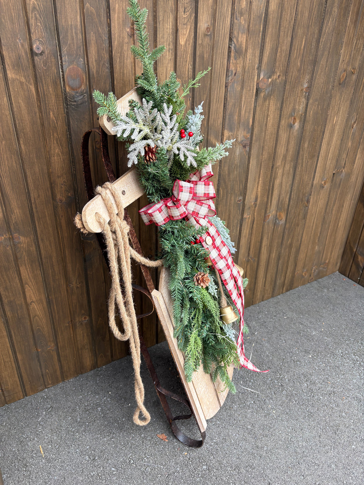 Traîneau décoratif de Noël en bois – Rustique chic | 42 po