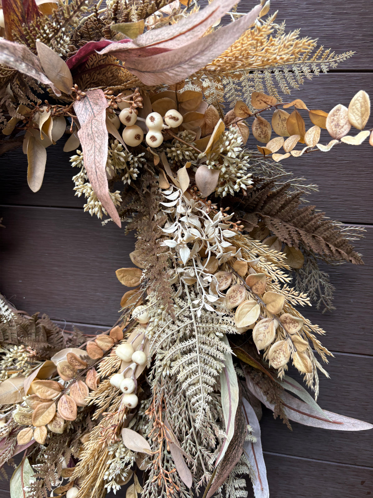 Couronne d’automne rustique chic aux feuillages naturels
