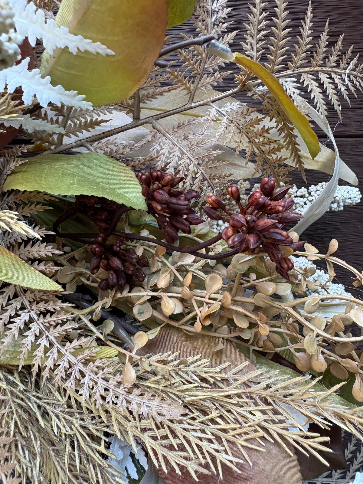Couronne d’automne rustique chic 24 po – tons crème et terre