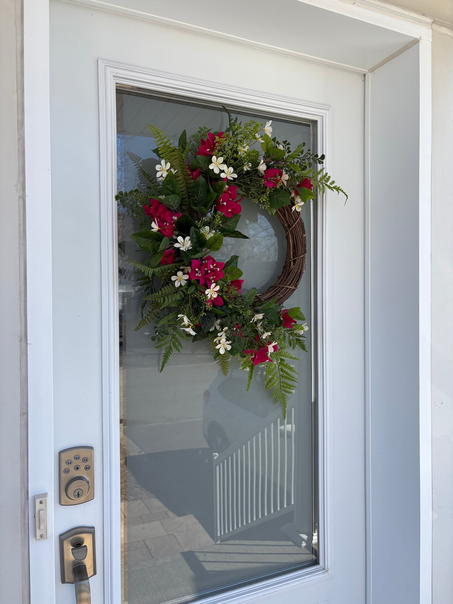 Couronne printemps bougainvillier framboise porte d’entrée