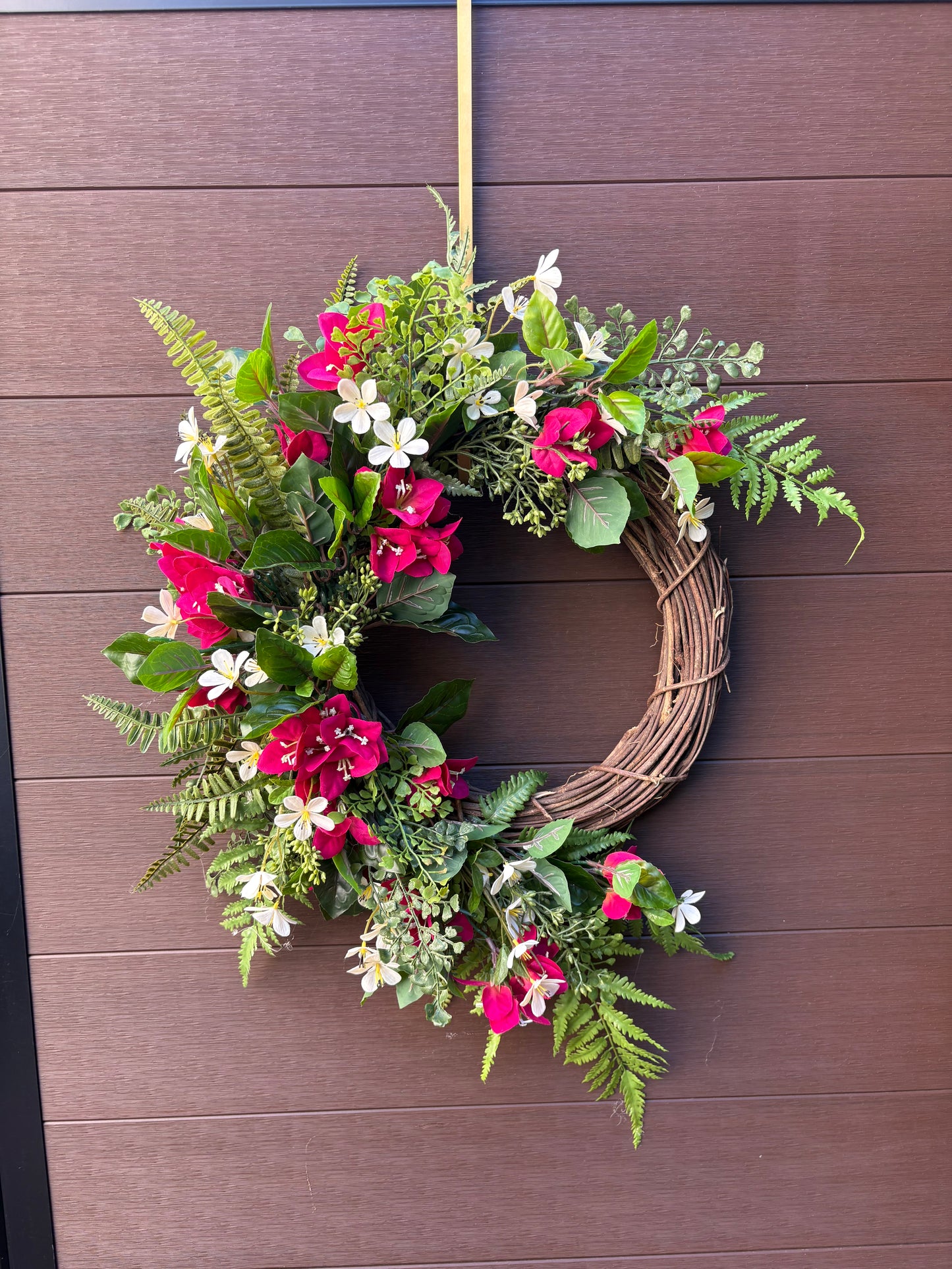 Couronne printemps bougainvillier framboise porte d’entrée