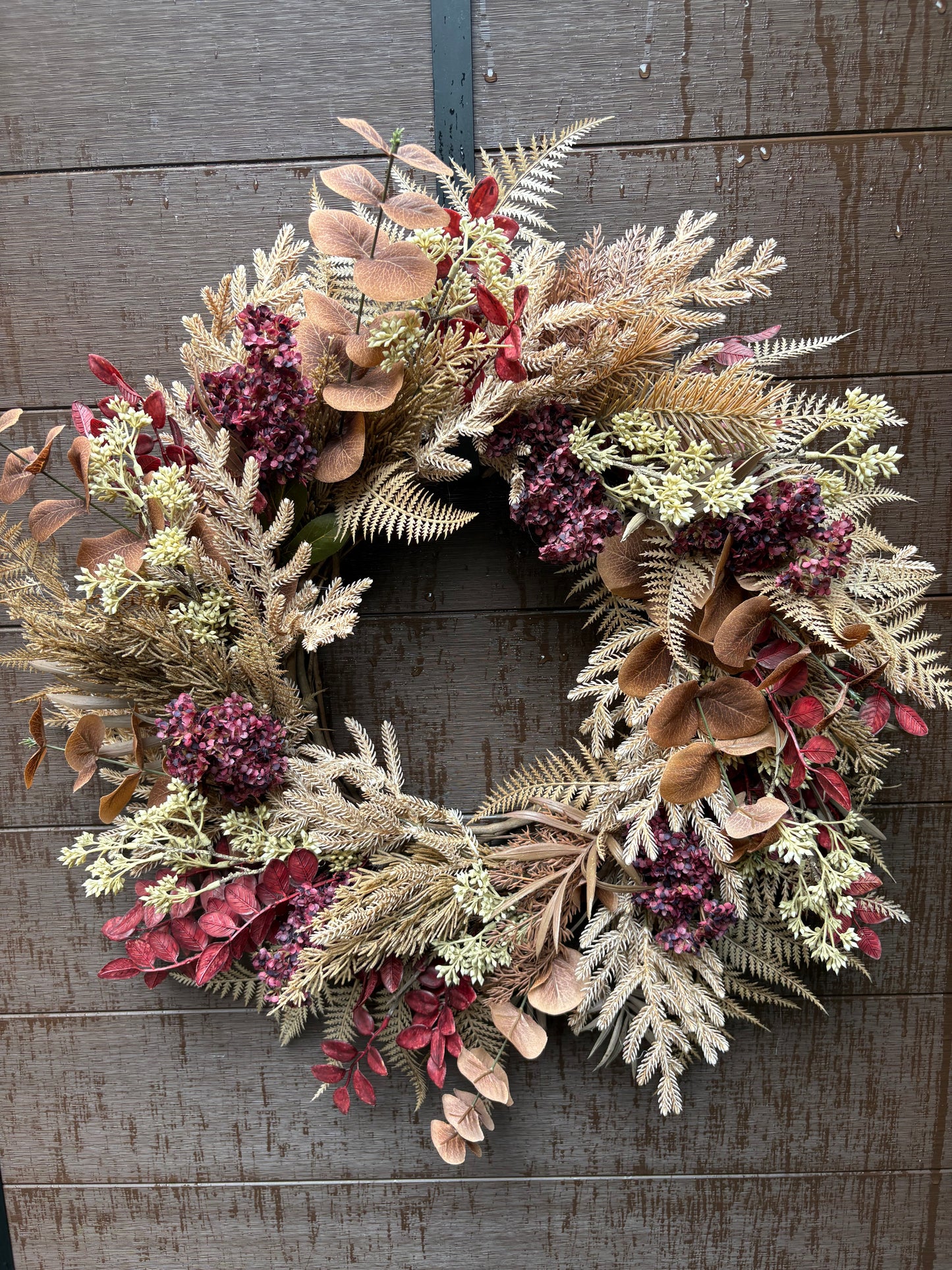 Couronne d’automne bourgogne et beige 26 pouces – Style rustique chic