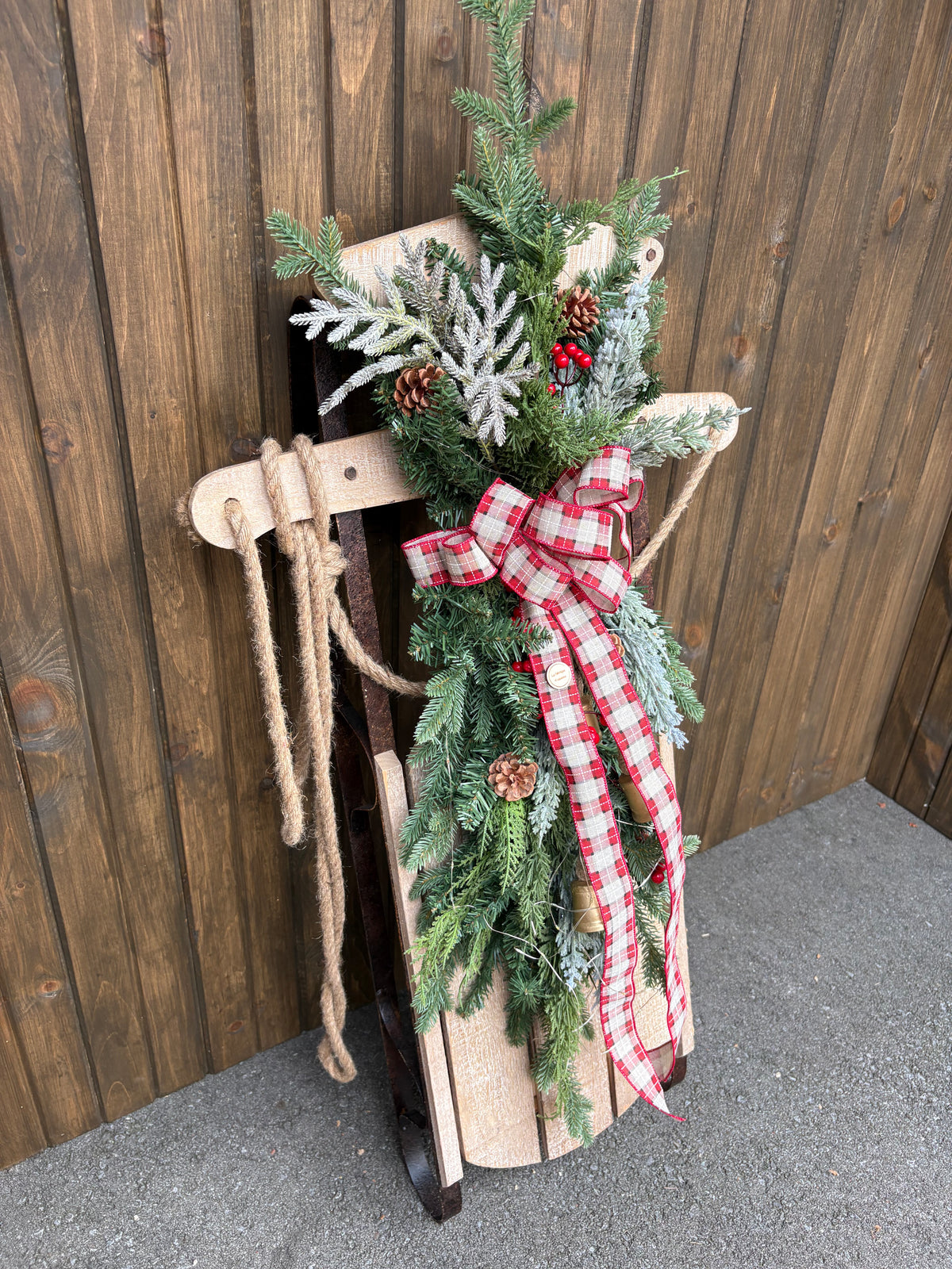 Traîneau décoratif de Noël en bois – Rustique chic | 42 po