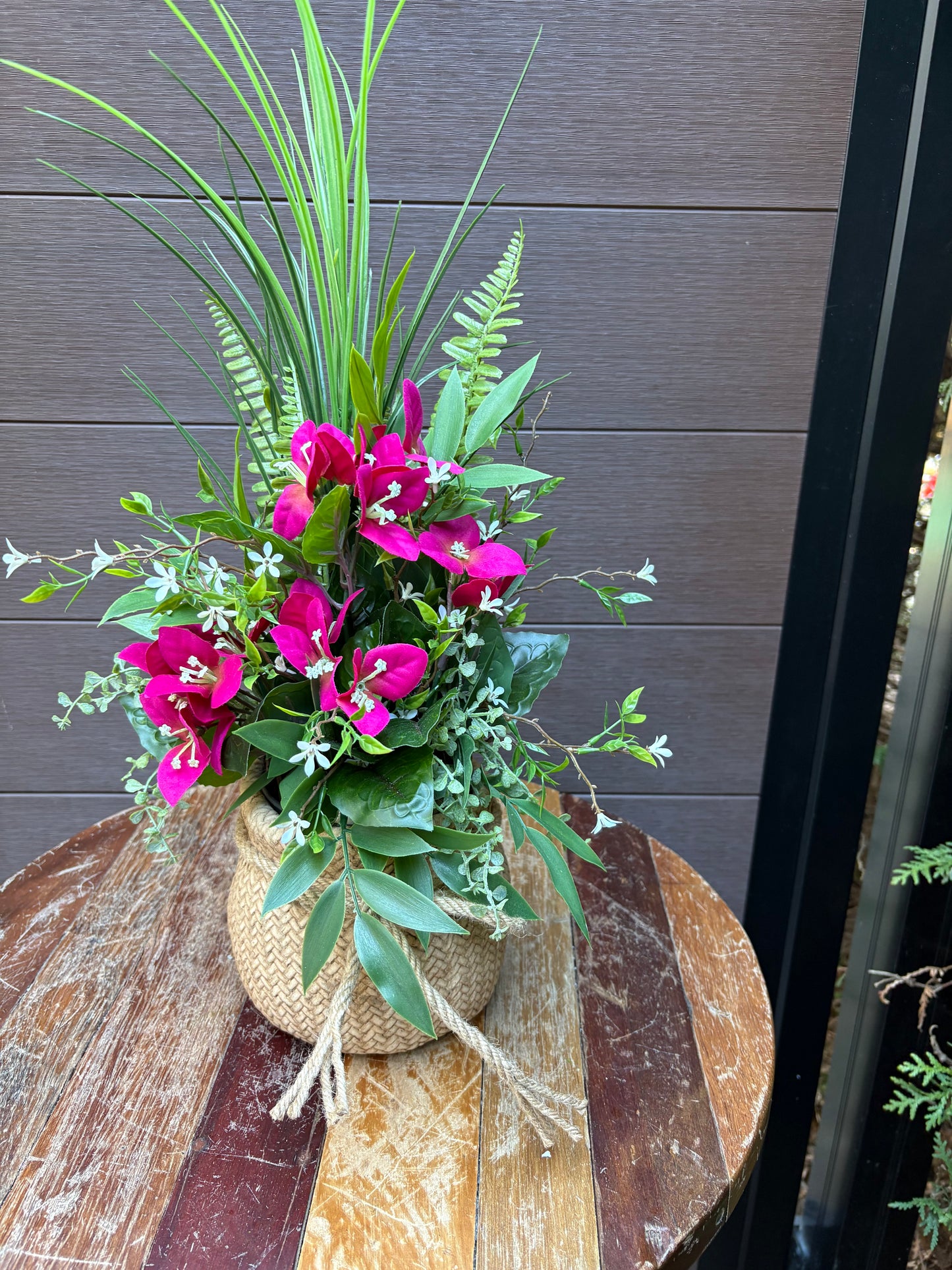 Arrangement bougainvillier framboise en pot