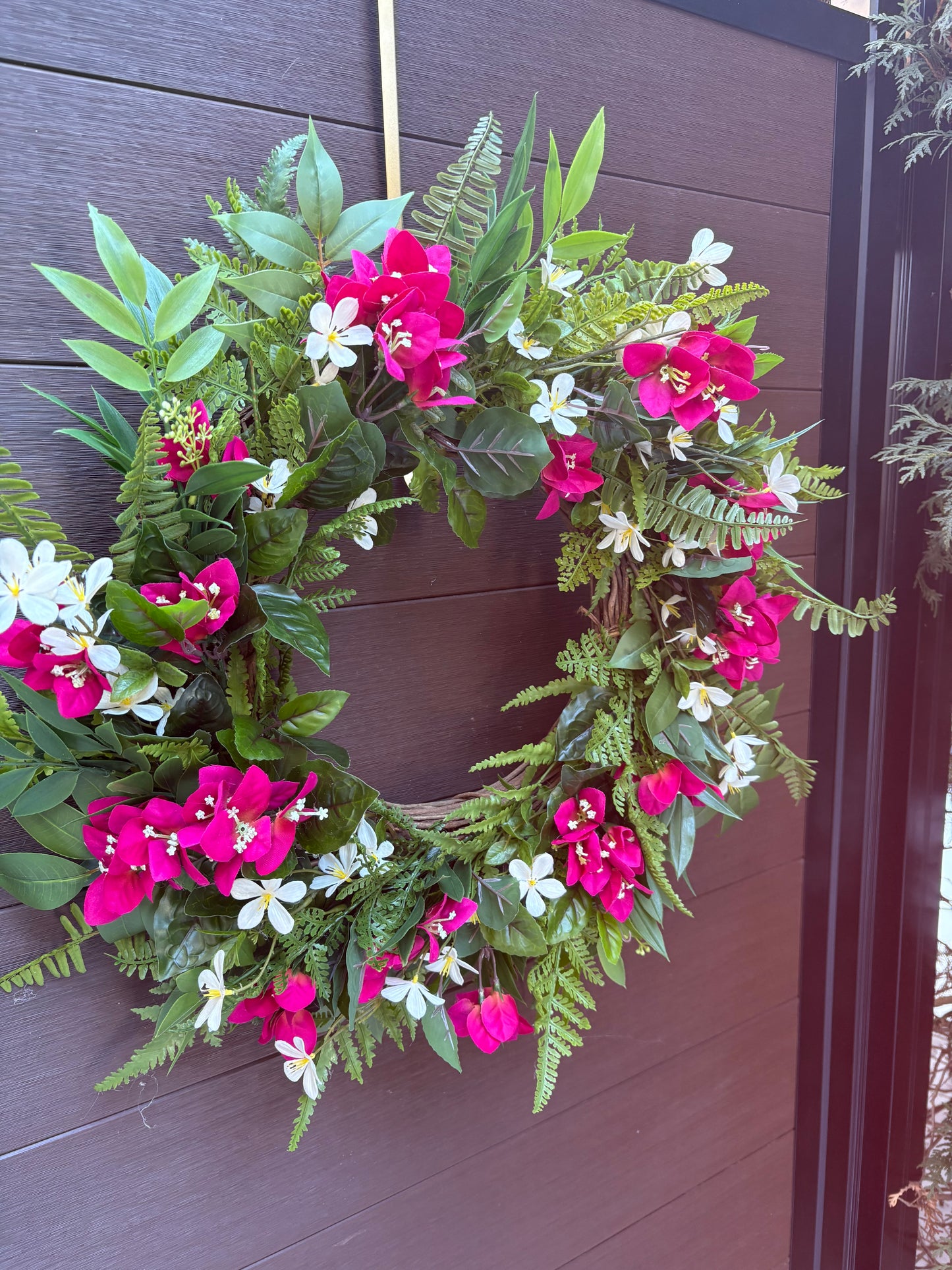 Couronne bougainvillier framboise – 26 pouces | Collection Béatrice