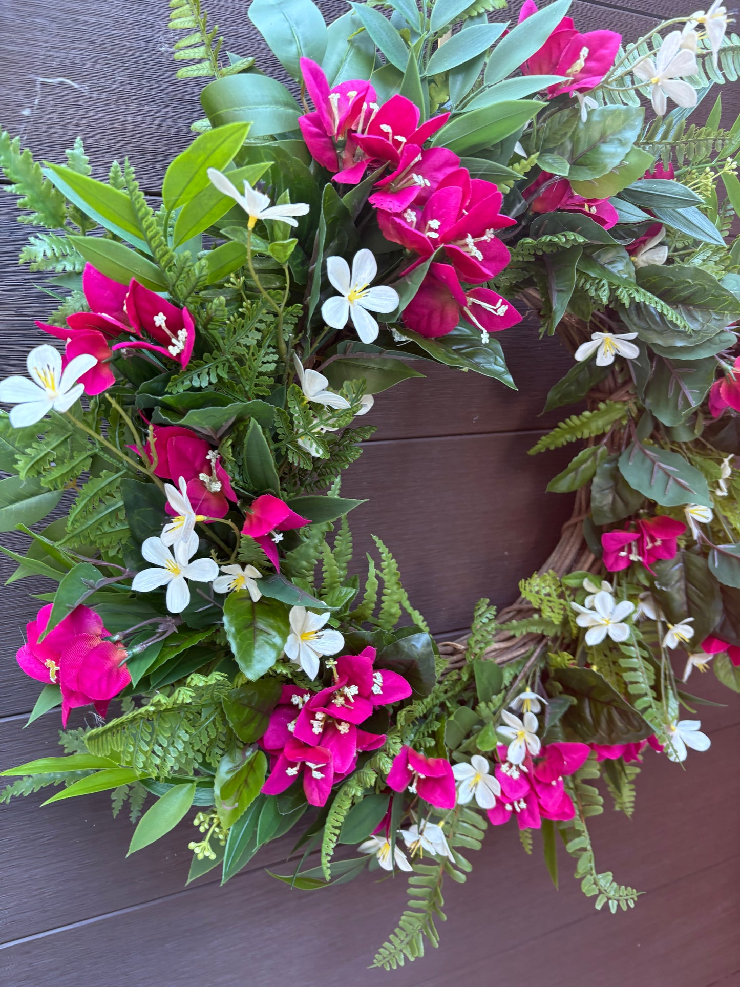Couronne bougainvillier framboise – 26 pouces | Collection Béatrice