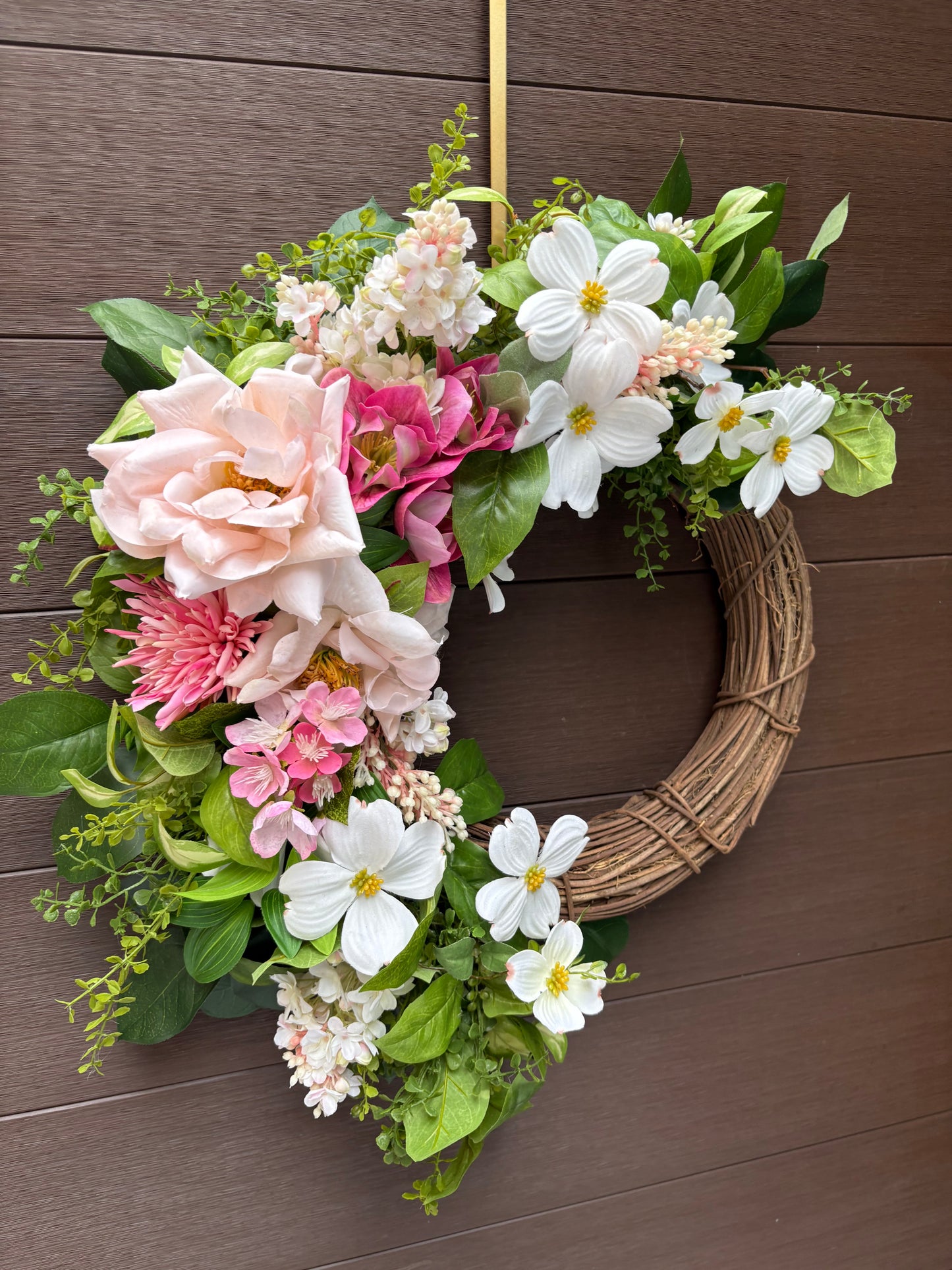 Couronne florale romantique porte d’entrée – cosmos, roses et lilas
