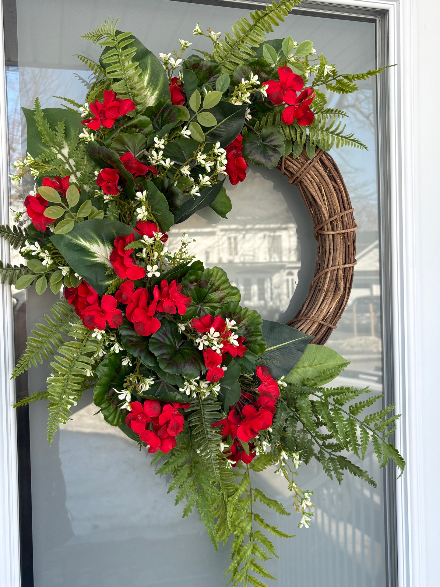 Couronne géranium rouge élégante – style champêtre chic