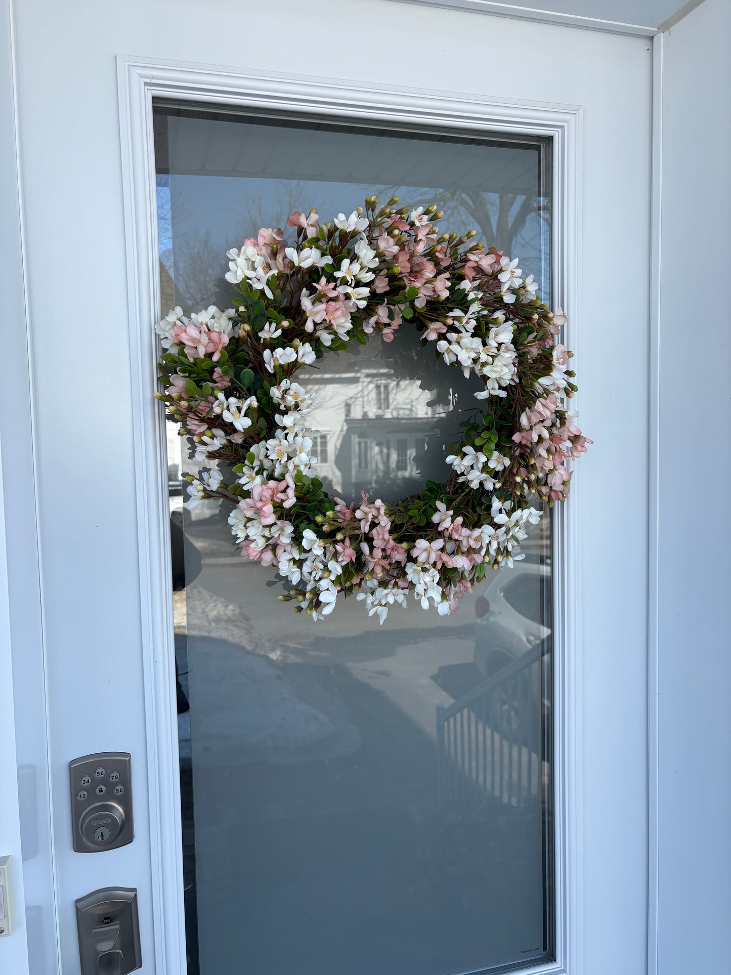 Couronne fleurs de cerisier blanches et roses 22 pouces | Collection Romantique