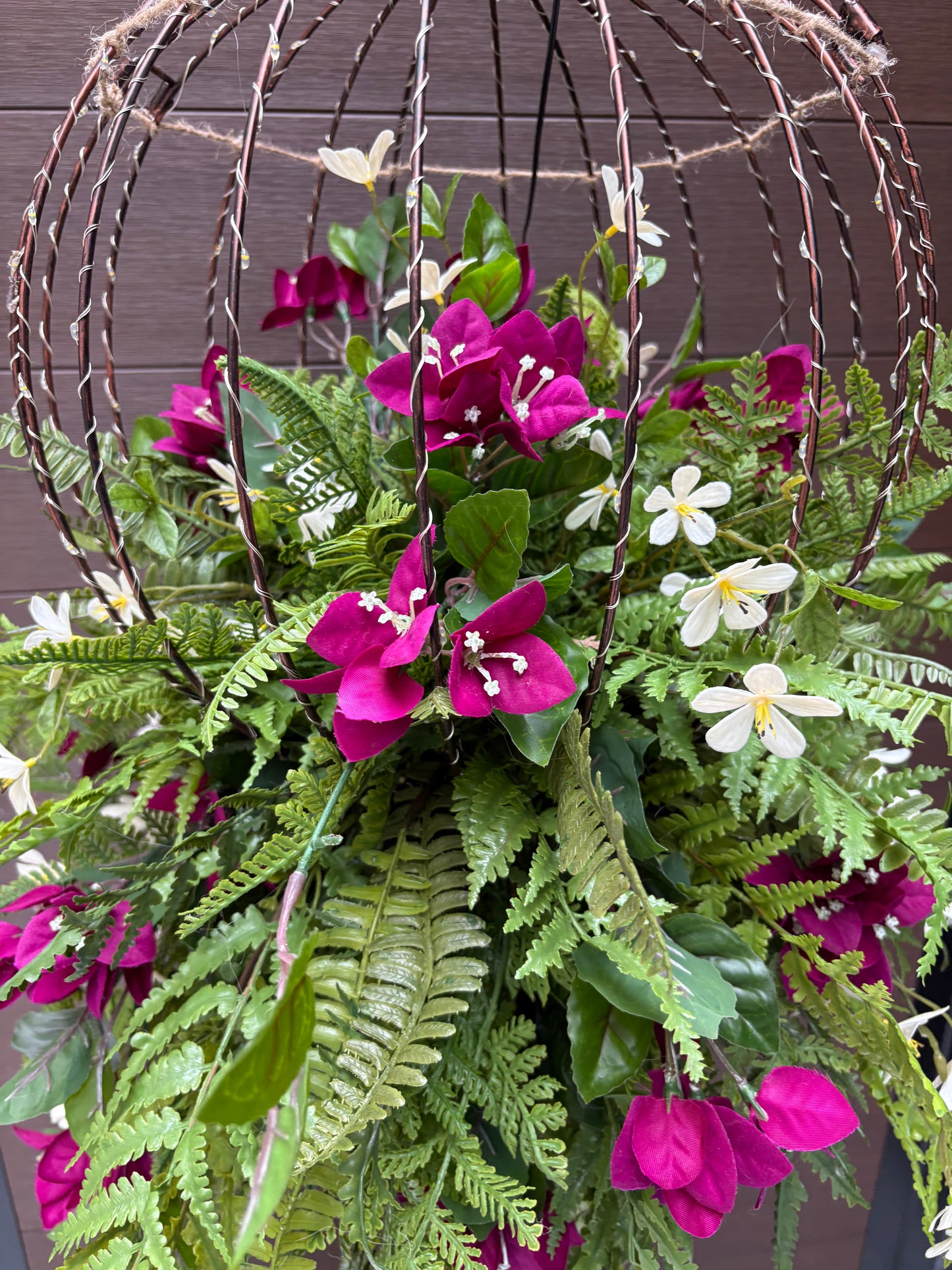 Sphère lumineuse avec arrangement floral 32 po – Décoration naturelle pour entrée extérieure
